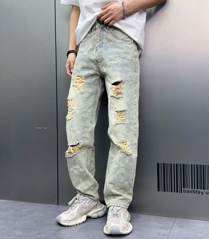 Jacquard torn jeans